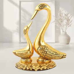Decorative Pair of Kissing Duck Metal Showpiece 1