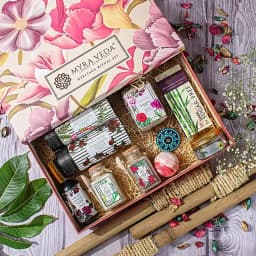 Luxurious Pampering Gift Box 1