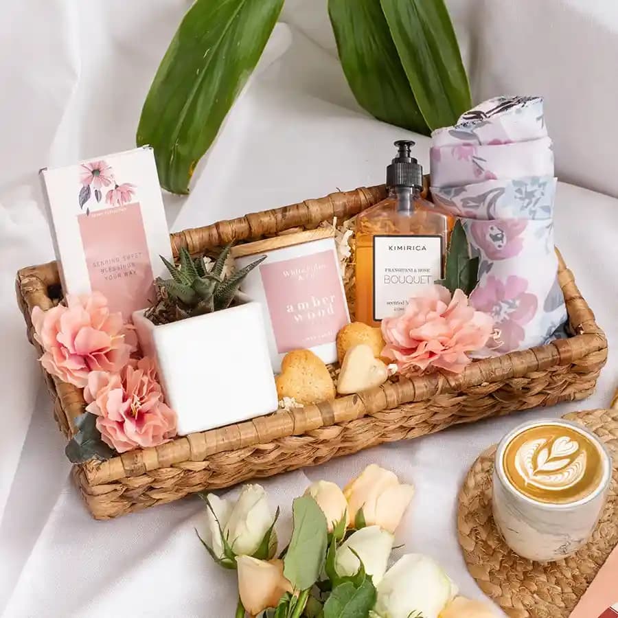 Elegant Succulent Delight Basket