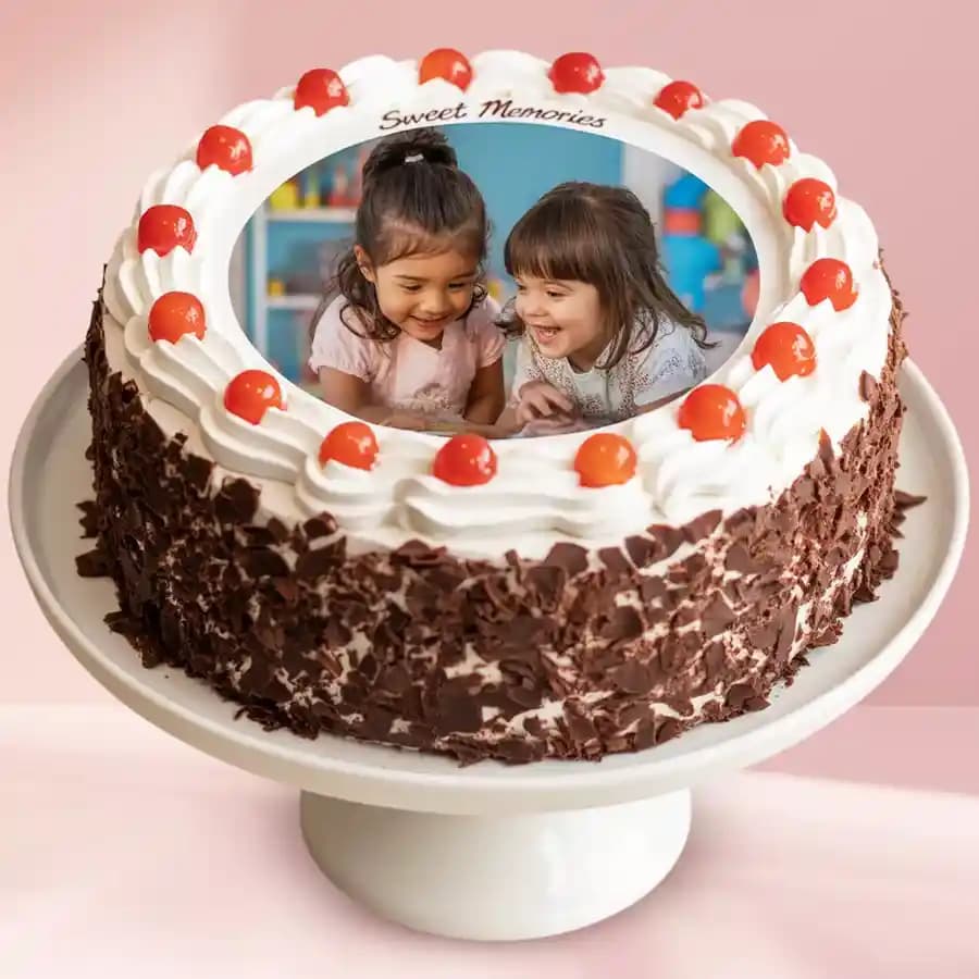 Classic Round Shape Black Forest Photo Cake
