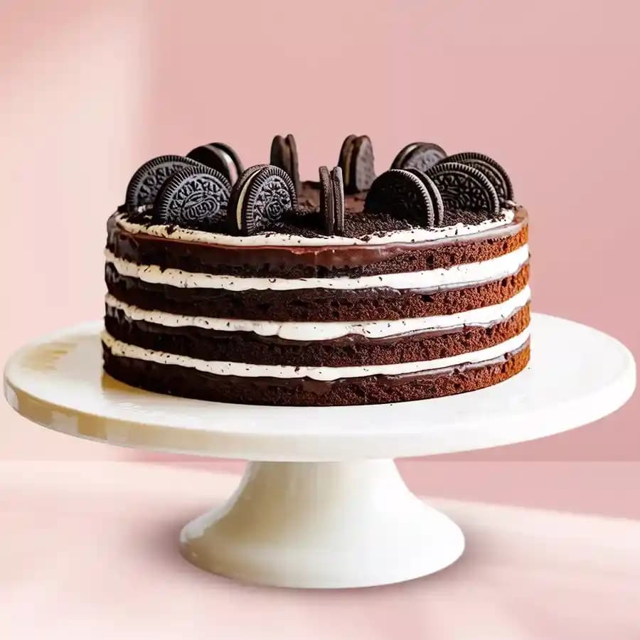 Amazing Eggless Oreo Chocolate Cake