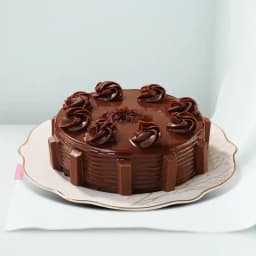 Decadent Chocolate Kitkat Cake 1