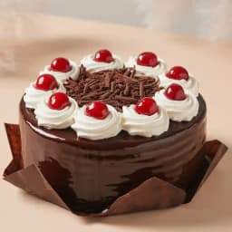 Exquisite Black Forest Cake Treat 1