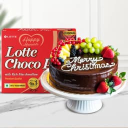 Tasty Fresh Fruits Cake with a Box of Choco Pie 1