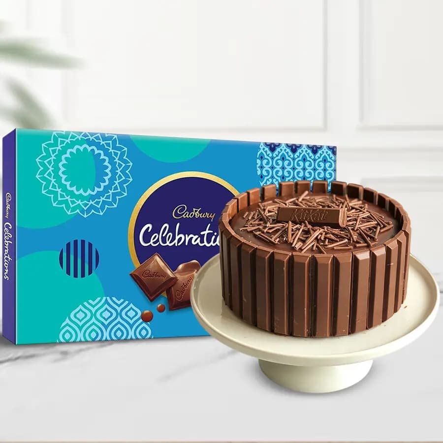 Delicate Kitkat Cake for X_mas with Assorted Chocolates