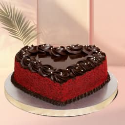 Delightful Heart Shape Chocolate N Red Velvet Fusion Cake 1