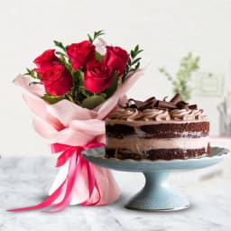 Chocolate Cake with Red Roses Bouquet 1