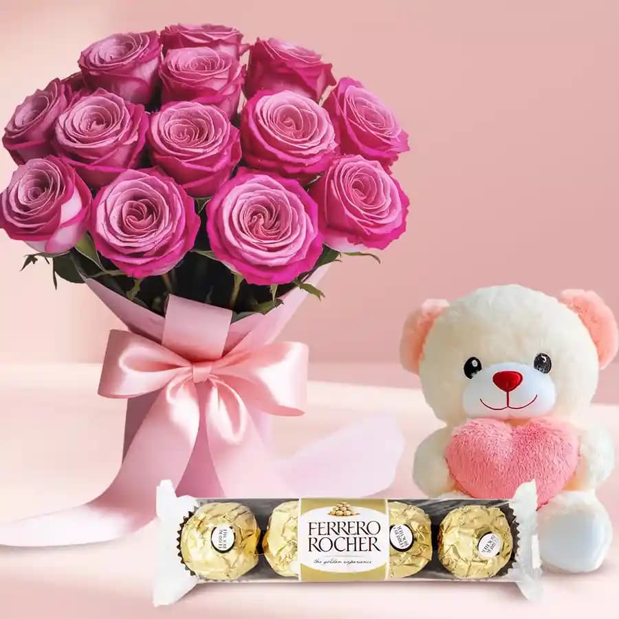 Charming Cuddle Package: Roses & Treats