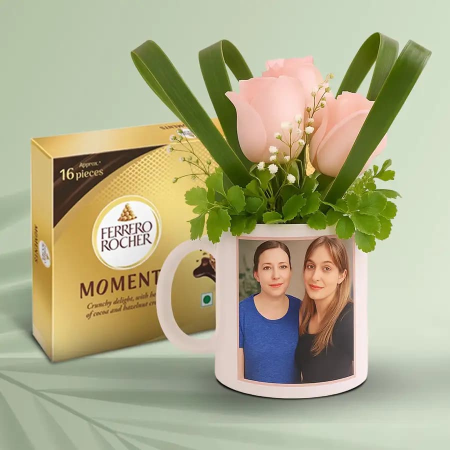 Lovers Choice Pink Roses in Personalized Photo Mug with Ferrero Moments
