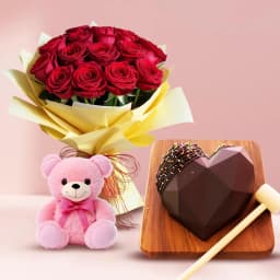 Alluring Red Roses Bouquet Heart Shape Chocolate Pinata Cake n Soft Teddy 1