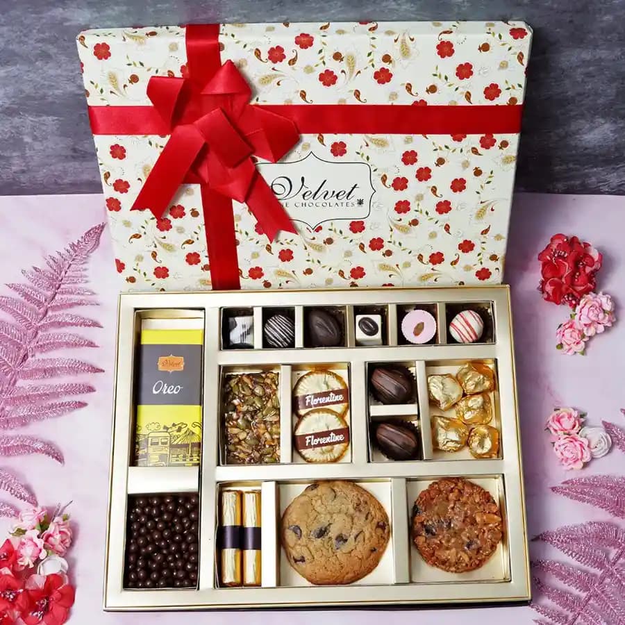 Deluxe Choco Selection Box
