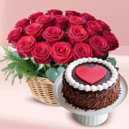 Romantic Flourish: Blooms and Cake Delight 1