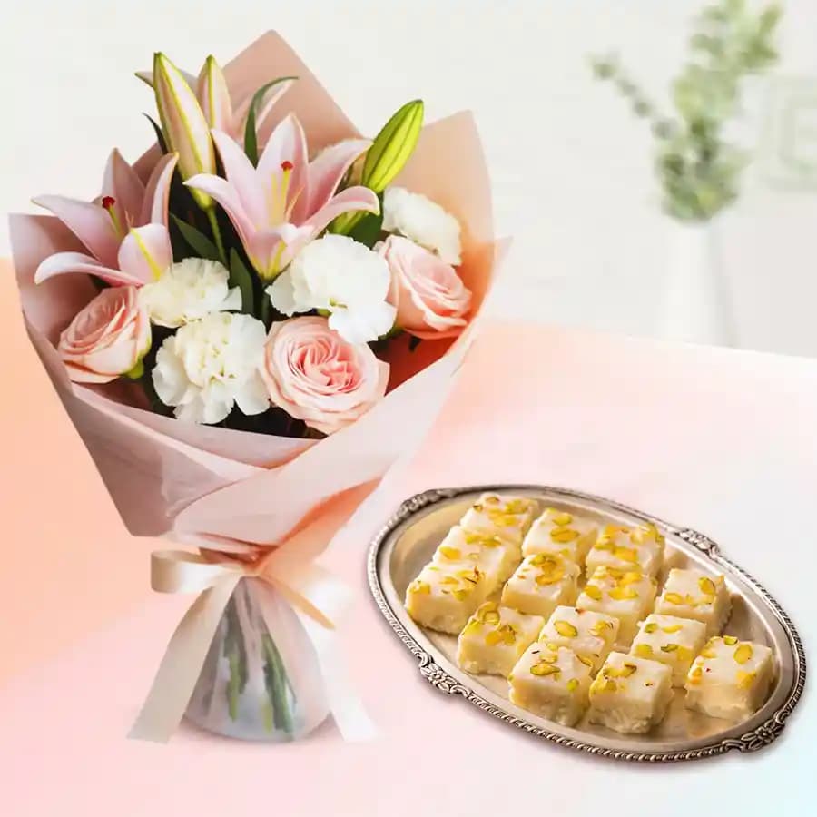 Malai Barfi with Flowers Bouquet