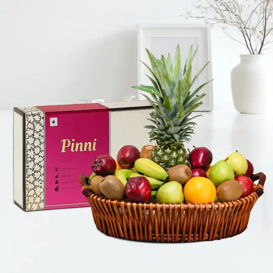 Pinni with Fresh Fruit Basket