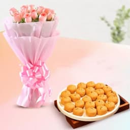Mathura Peda with Pink Rose Bouquet 1