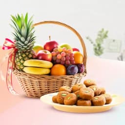 Mathura Peda with Fresh Fruit Basket 1