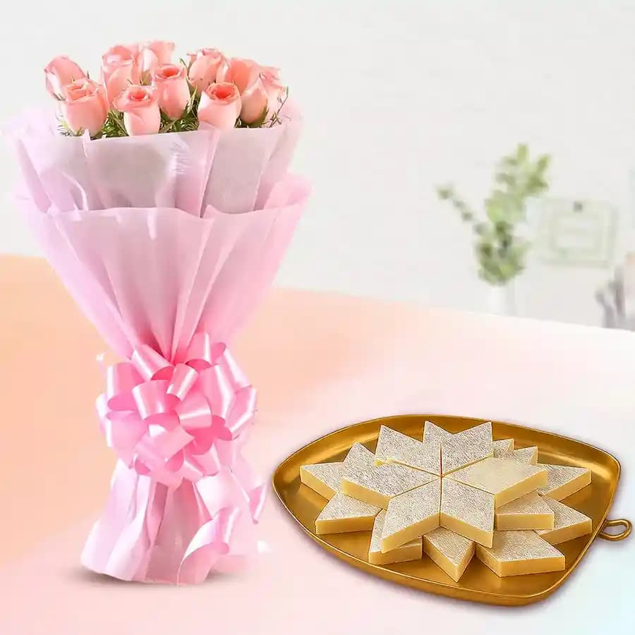 Palmsugar Kaju Kathily from Adyar Ananda Bhawan with Pink Rose Bouquet