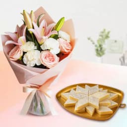 Palmsugar Kaju Kathily from Adyar Ananda Bhawan with Flowers Bouquet 1