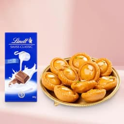 Suryakala from Dadus with Lindt Excellence Chocolate Bar 1