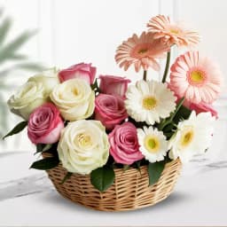 Elegant Rose and Gerbera Bouquet 1