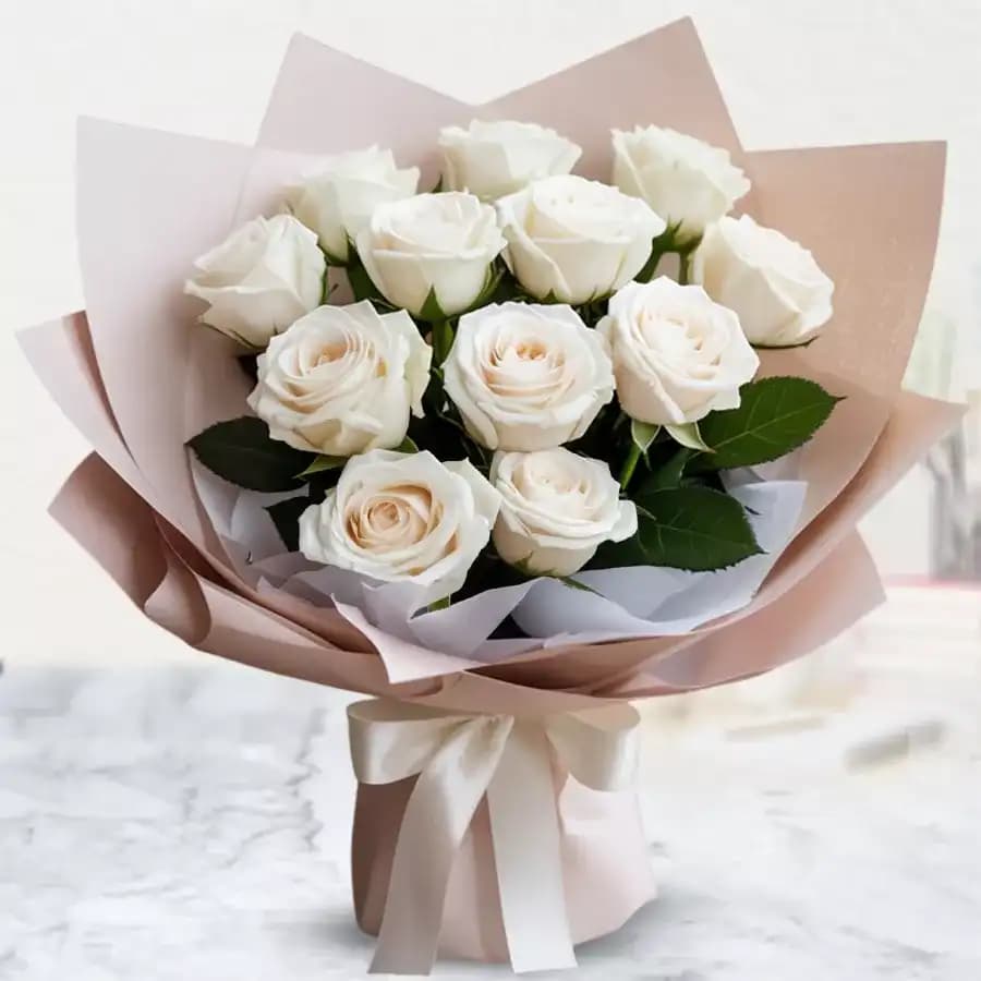 Elegant White Roses Bunch