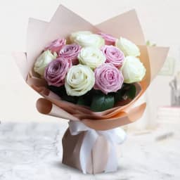Pretty Pink and White Roses Bunch 1