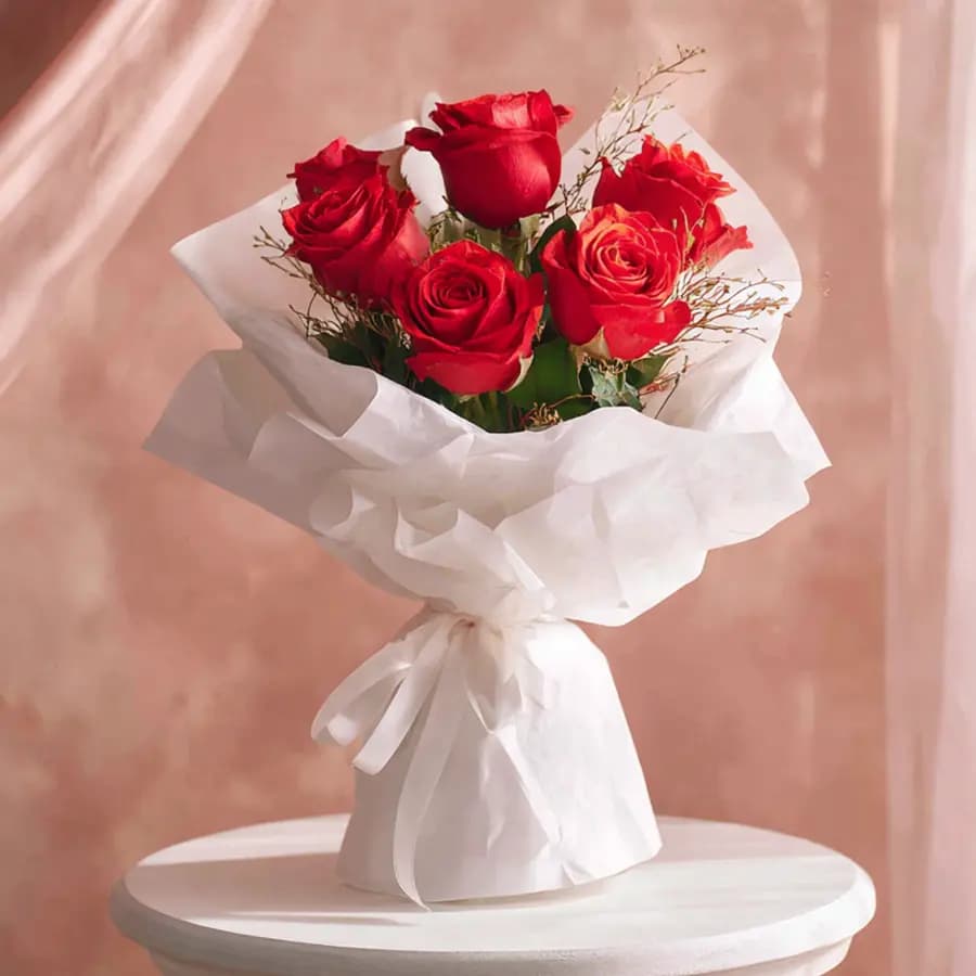 Everlasting Bouquet of Red Roses