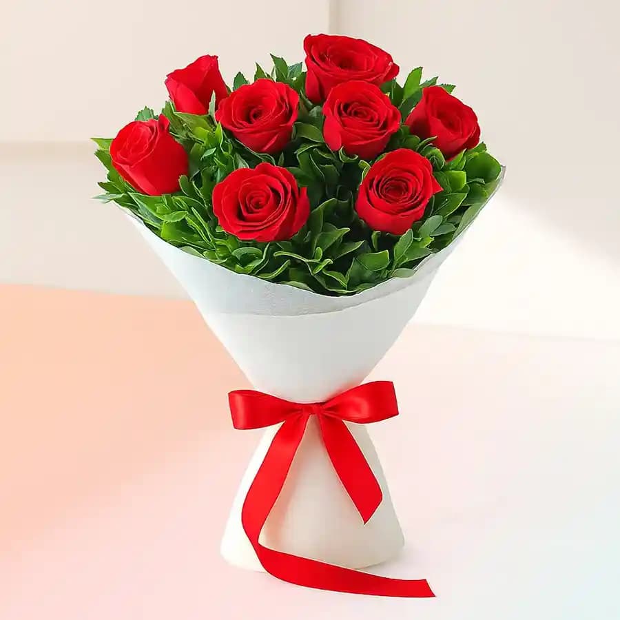 Eye Catching Bouquet of Red Roses