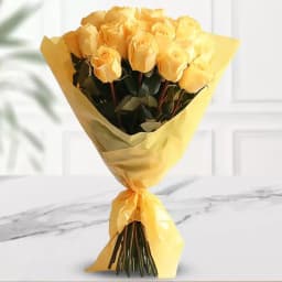 Wonderful Bouquet of 25 Yellow Roses 1
