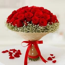 Stunning 30 Roses Bouquet 1