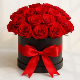 Delightful Rose Day Present of Red Roses Bucket 1