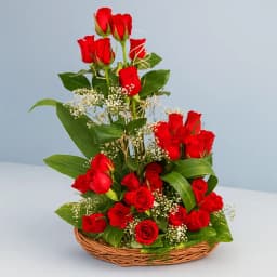 Passionate Bouquet of Fresh Dutch Roses 1