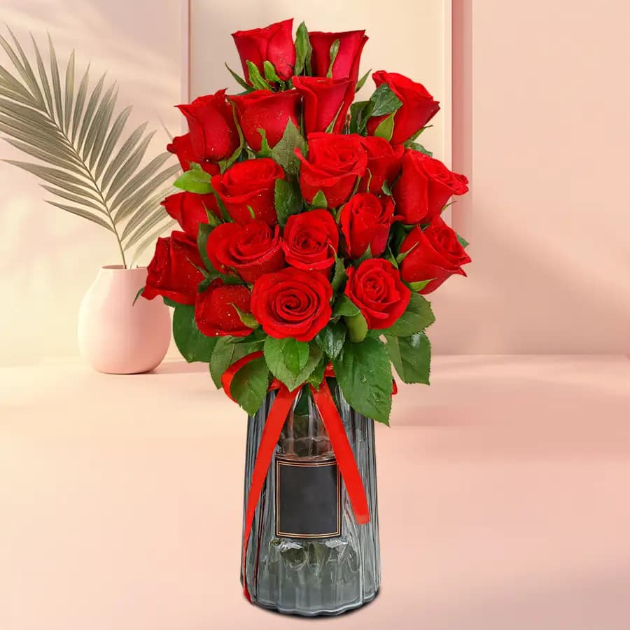 Magnificent Red Roses Arrangement in a Glass Vase