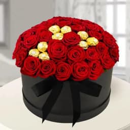 Amazing Box of Red Roses n Ferrero Rocher 1