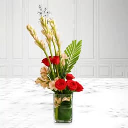 Beautiful Display of Red Roses N White Rajnigandha in a Glass Vase 1