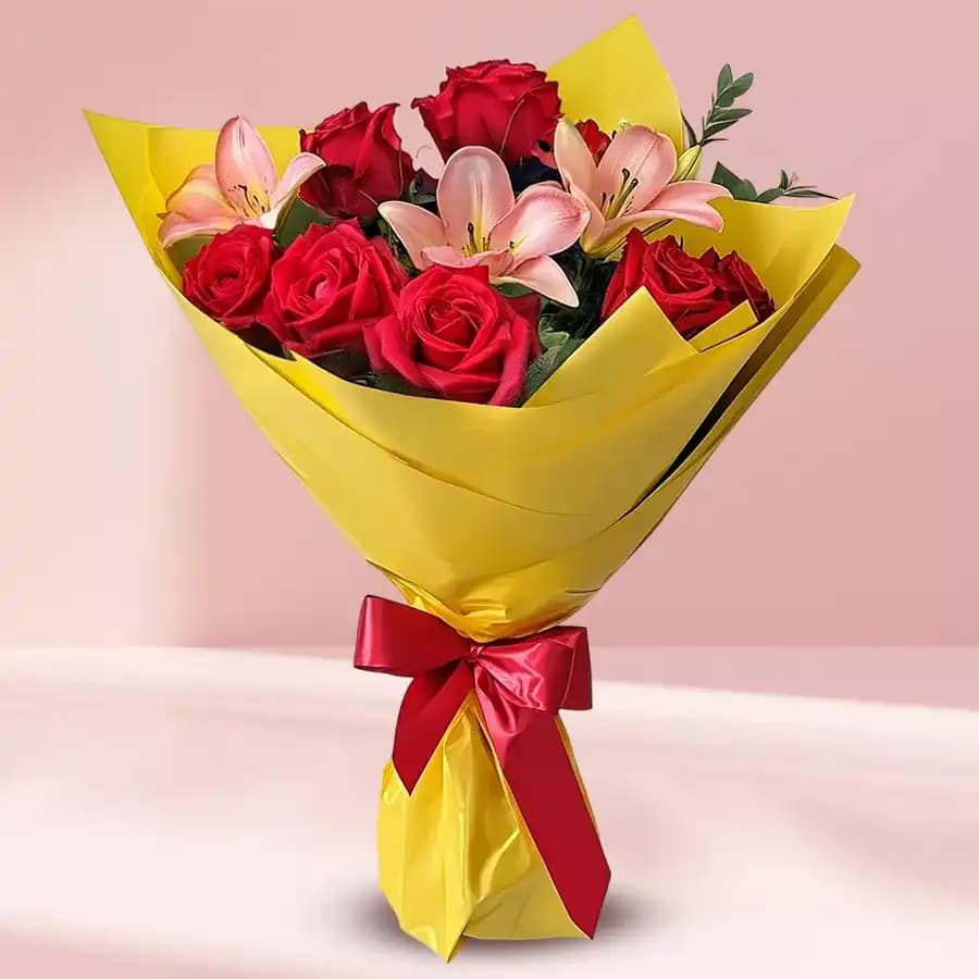 Beautiful Lilies N Roses Bouquet