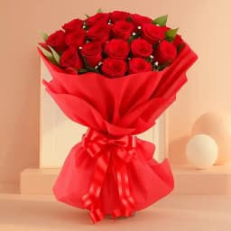 Alluring Bouquet of Red Roses 1