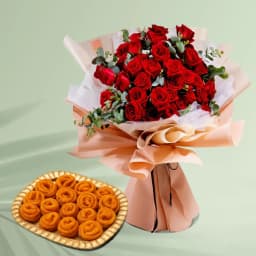 Roses Grandeur N Jangiri Delight 1