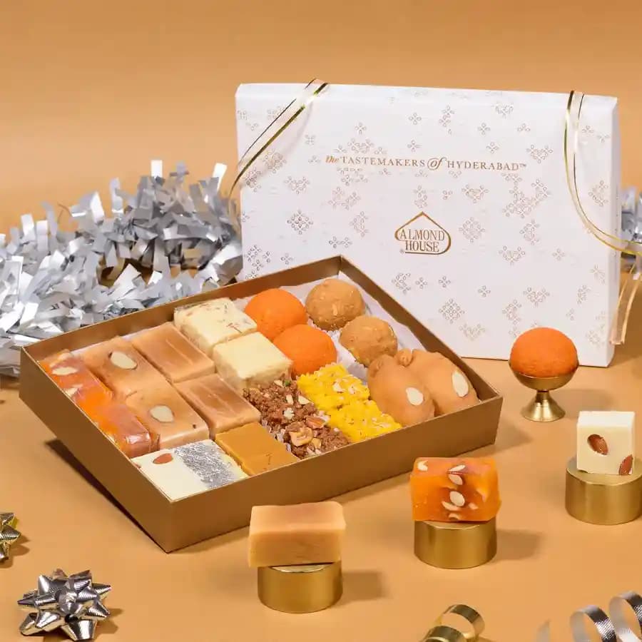 Sumptuous Assortd Sweets Box