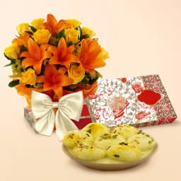 Stunning Flowers N Rasmalai Treat 1