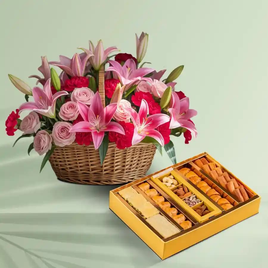 Blushing Flowes N Sweet Assortment