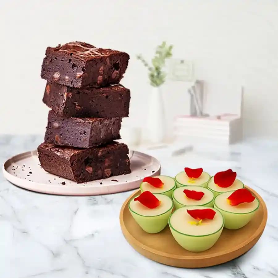 Daab Sandesh from Balaram Mullick with Brownie