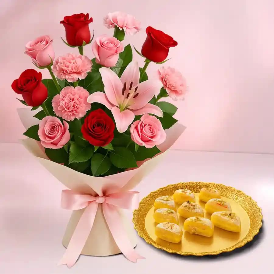 Blushing Flowers N Malai Sandwich Treat