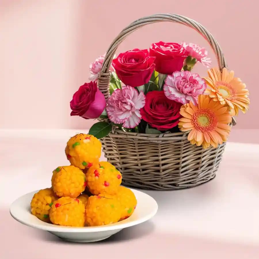 Floral Mix N Sahi Laddu Combo