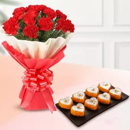 Motipaan from Ganguram with Red Carnation Bouquet 1