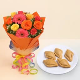 Nolen Gurer Shankh Sandesh from Ganguram with Seasonal Flower Bouquet 1