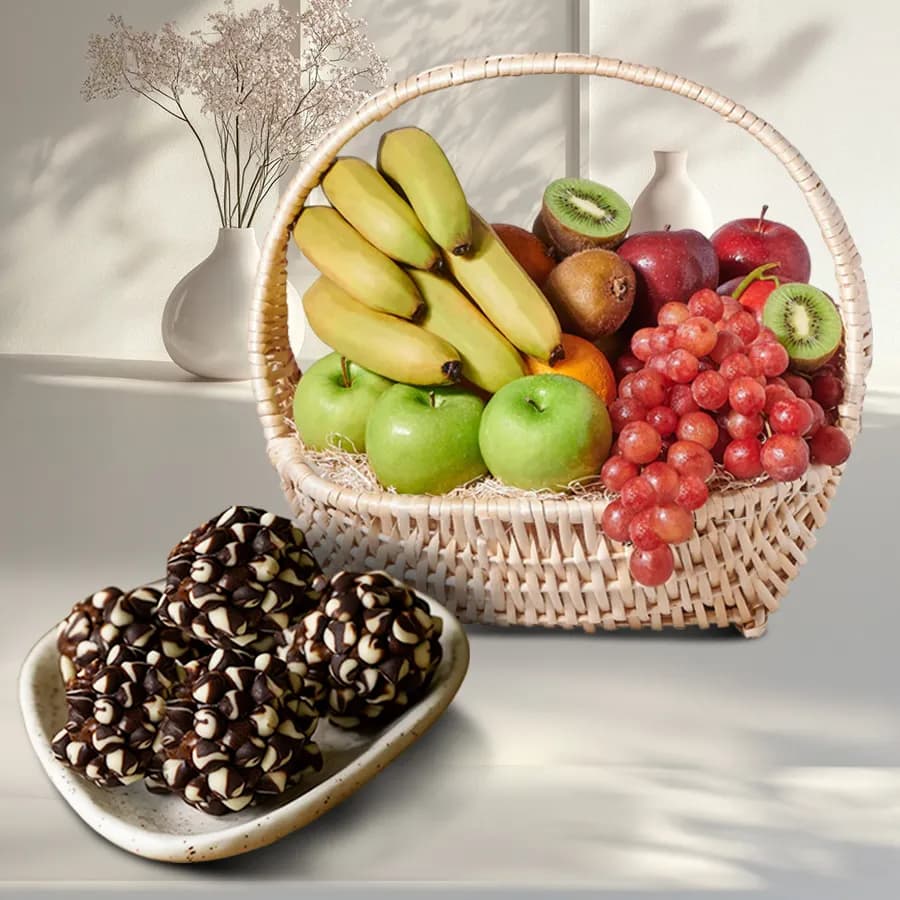 Exquisite Kaju Delight & Fruity Bliss