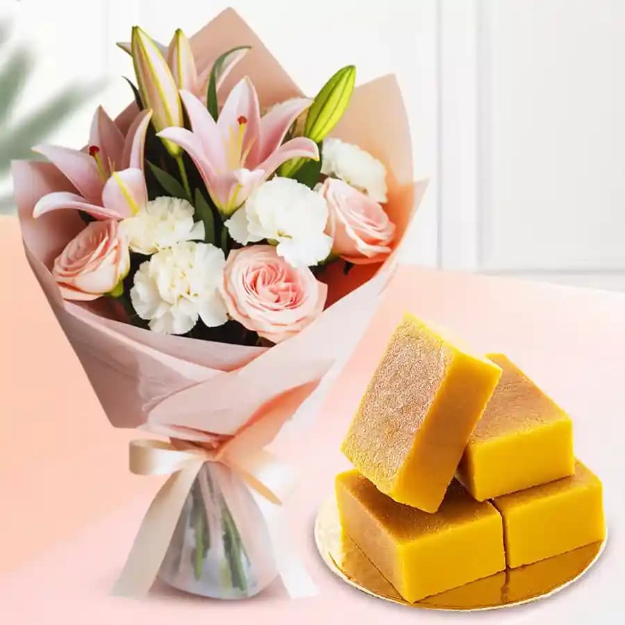 Sweet Moments & Elegant Blooms Gift Set
