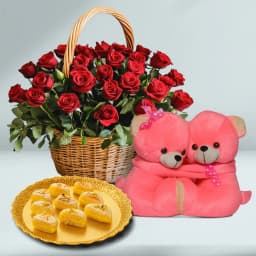 Love's Delightful Bouquet and Treats 1