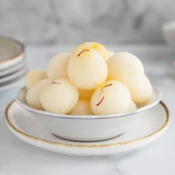 Spongy Rosogolla Indulgence 1